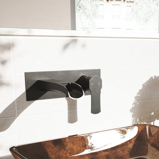 VG05004MB Cornelius Wall Mount Bathroom Faucet - Click Image to Close